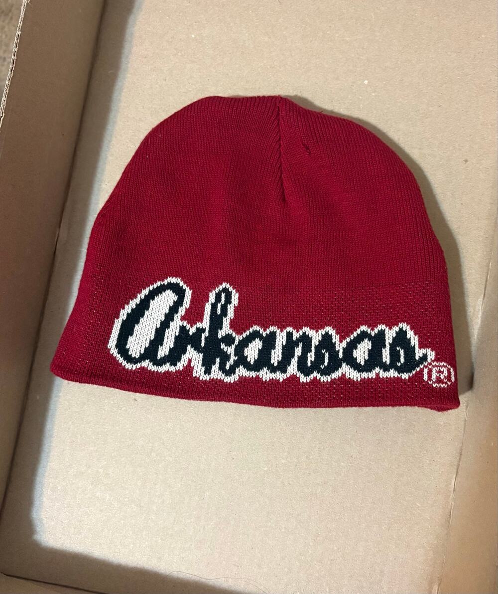 Vintage  Arkansas Razorback beanie tobaggan hat red Starter mens womens